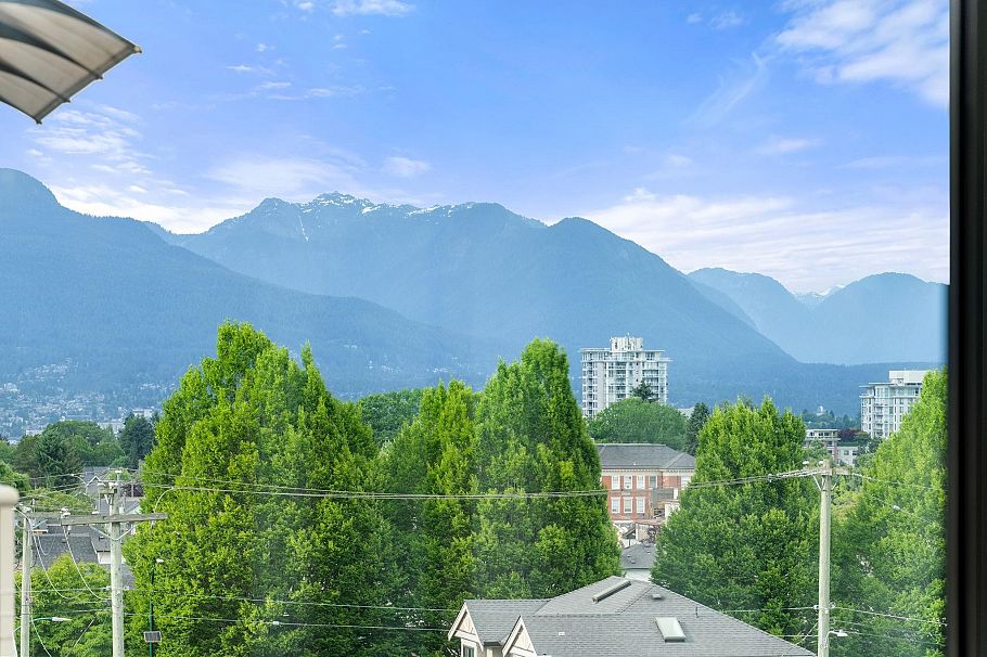 5027 Inverness Street Vancouver, BC - 11