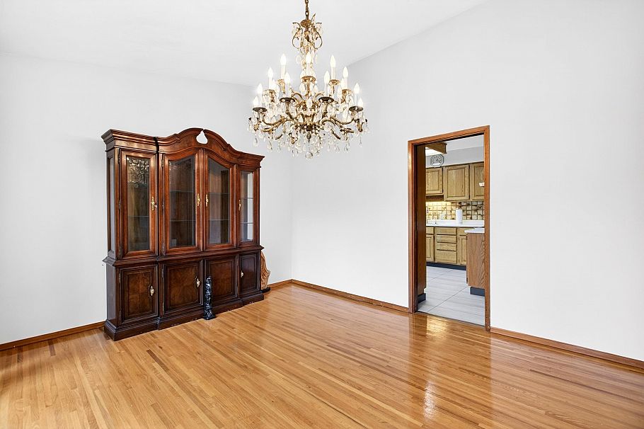 642 W 53rd Avenue Vancouver, BC - 11