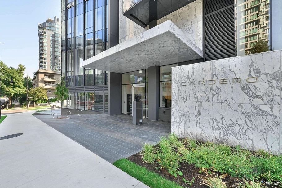 1906 620 CARDERO STREET, Vancouver BC V6G 0C7 Vancouver, BC - 2