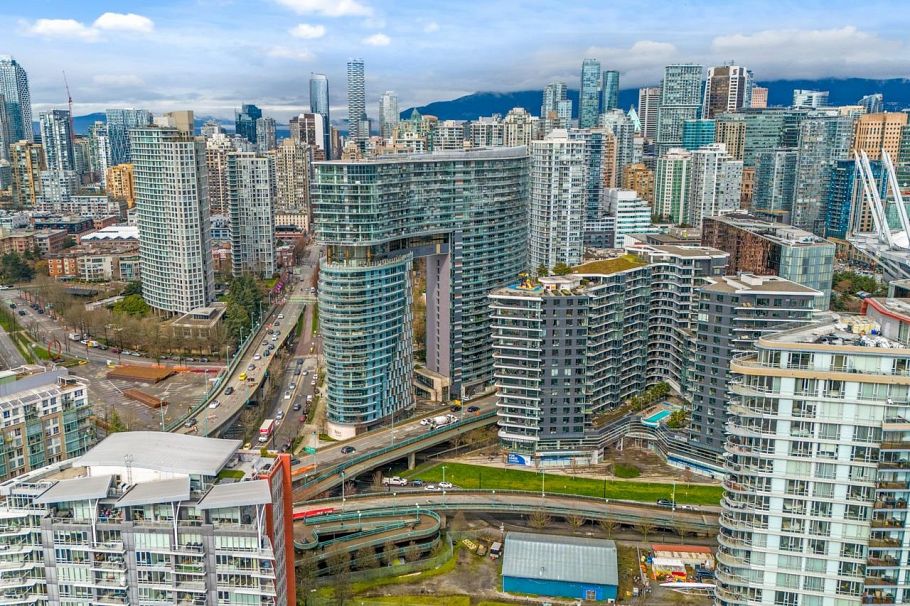 2007 89 Nelson Street Vancouver, BC - 36