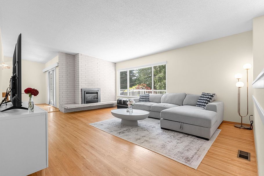 646 E Windsor Road North Vancouver, BC - 10