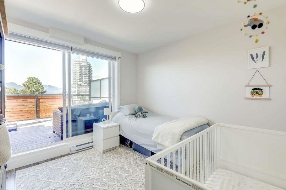 2288 E 33rd Avenue Vancouver, BC - 20