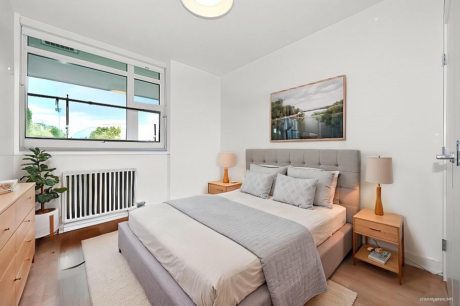 606 1500 Fern Street North Vancouver, BC - 10