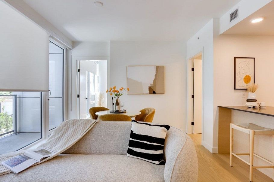 208 8080 Oak Street Vancouver, BC - 4