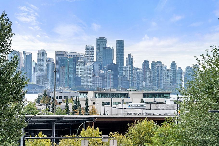 412 719 W 3rd Street North Vancouver, BC - 18
