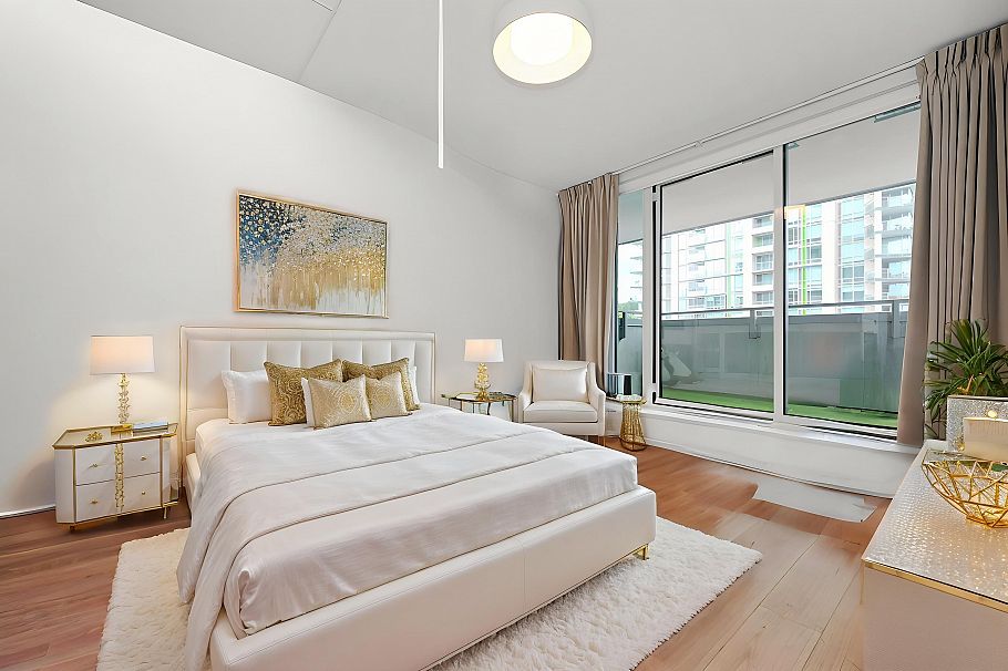606 1500 Fern Street North Vancouver, BC - 11