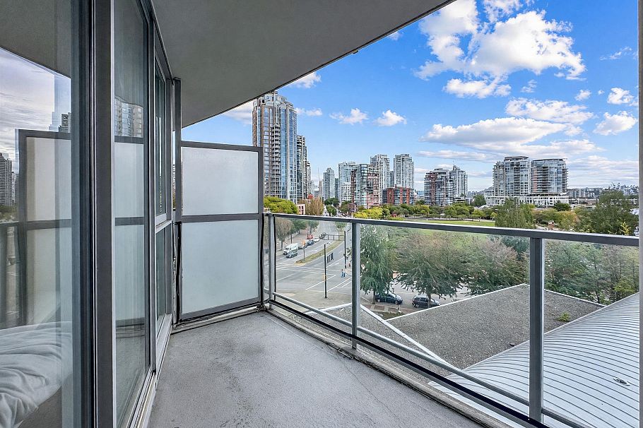 708 1408 Strathmore Mews Vancouver, BC - 15