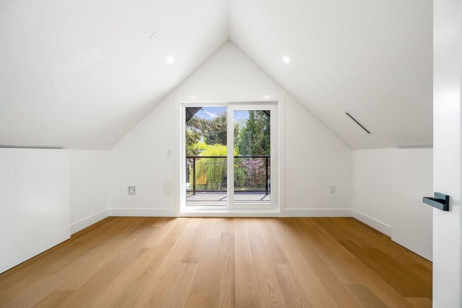 2 950 W 17th Avenue Vancouver, BC - 25