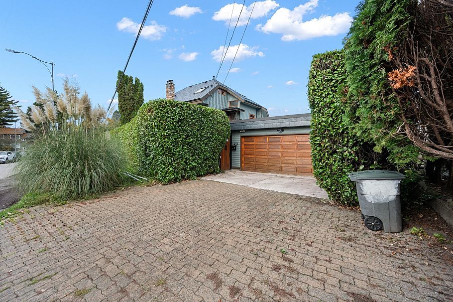 3850 Point Grey Road Vancouver, BC - 35