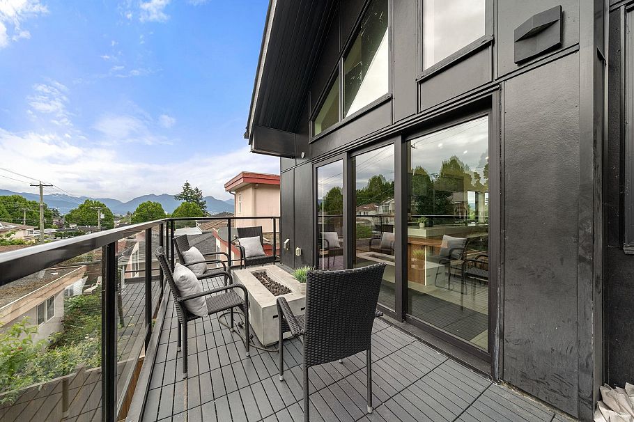 5027 Inverness Street Vancouver, BC - 8