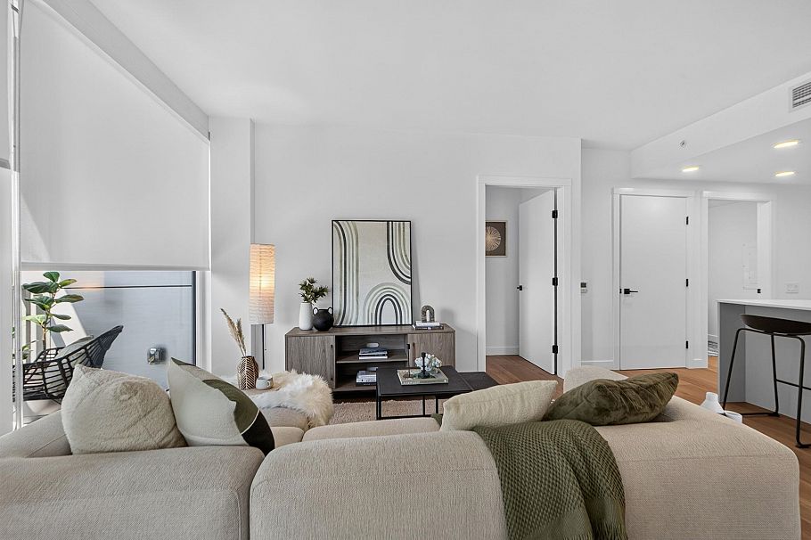 202 8030 Oak Street Vancouver, BC - 7
