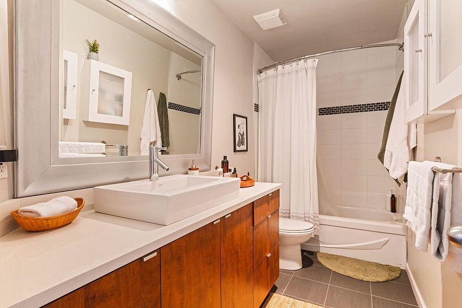 306 1868 E 11th Avenue Vancouver, BC - 18