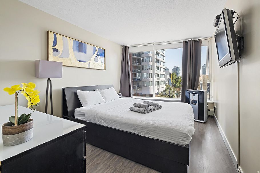 305 689 Abbott Street Vancouver, BC - 13