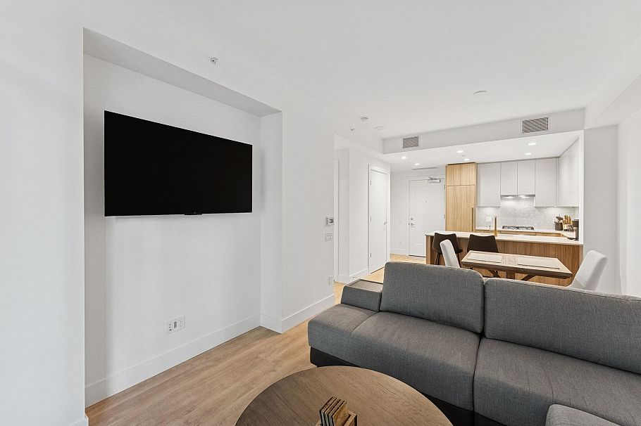 208 2375 Emery Court North Vancouver, BC - 9
