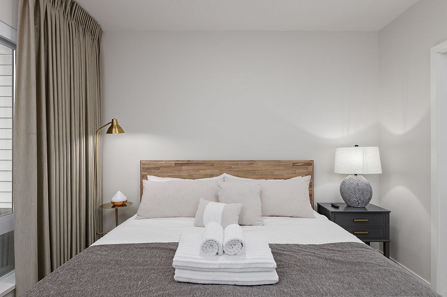 7476 Granville Street Vancouver, BC - 21