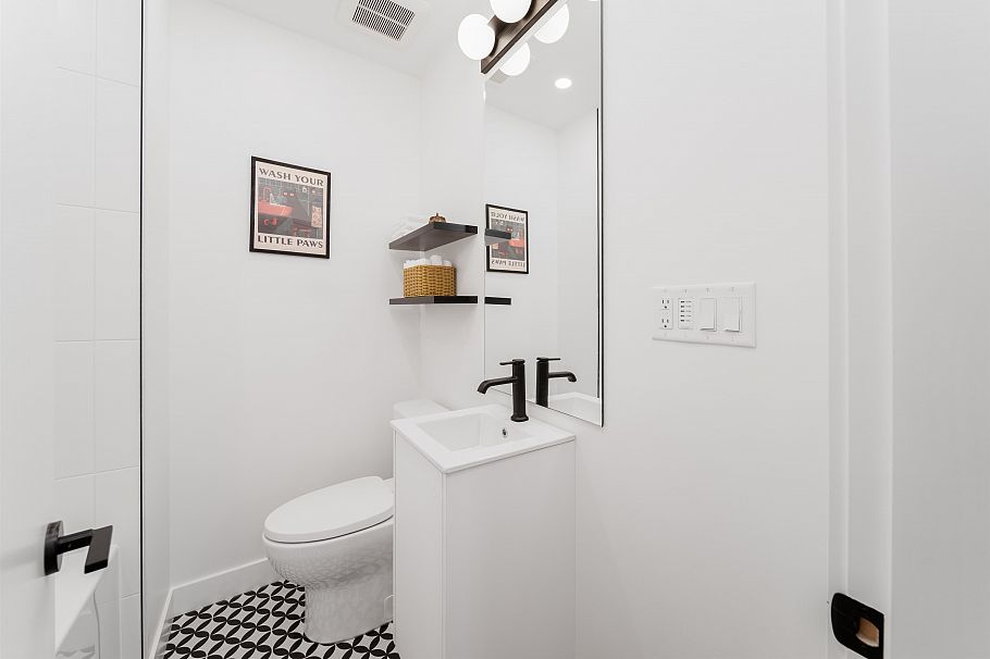 2280 Blenheim Street Vancouver, BC - 13