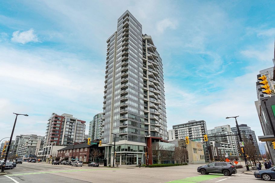 1604 1775 Quebec Street Vancouver, BC - 1