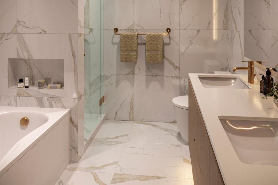 404 989 W 67th Avenue Vancouver, BC - 3