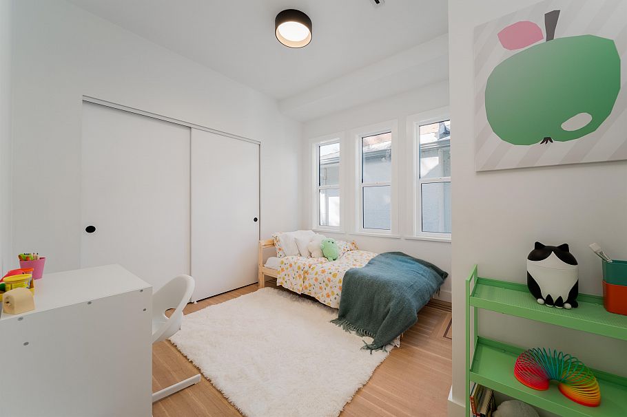2280 Blenheim Street Vancouver, BC - 15