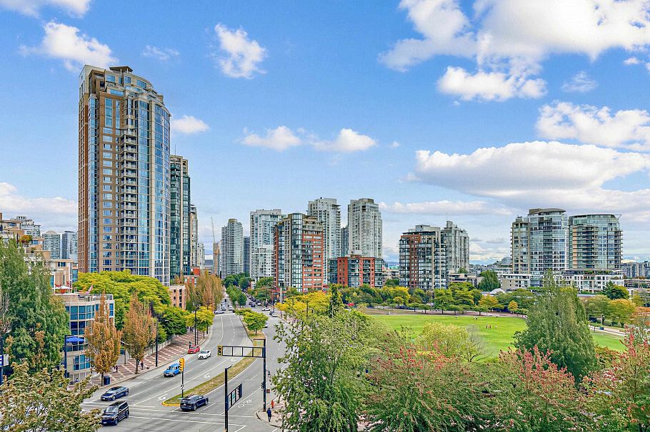 708 1408 Strathmore Mews Vancouver, BC - 31