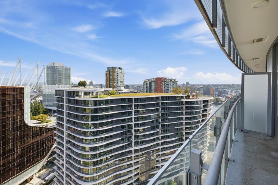 2007 89 Nelson Street Vancouver, BC - 25