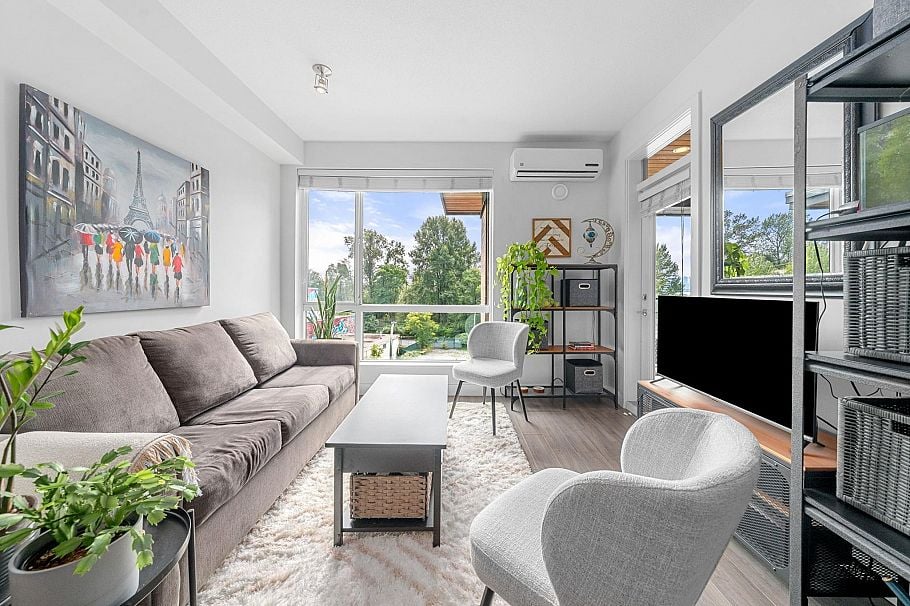 412 719 W 3rd Street North Vancouver, BC - 2