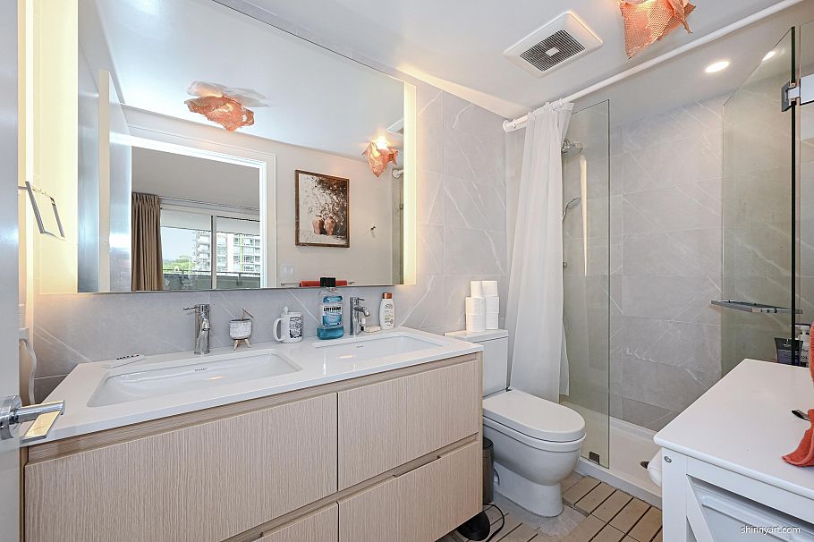 606 1500 Fern Street North Vancouver, BC - 9
