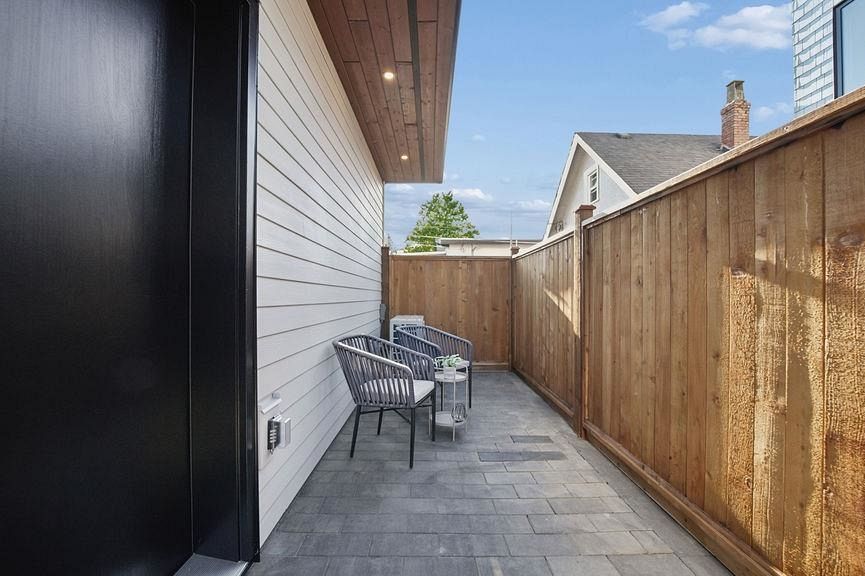 2754 Graveley Street Vancouver, BC - 30