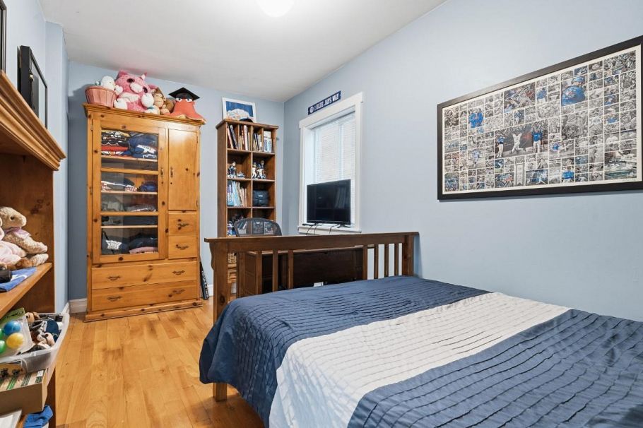 272 E Osborne Road North Vancouver, BC - 21