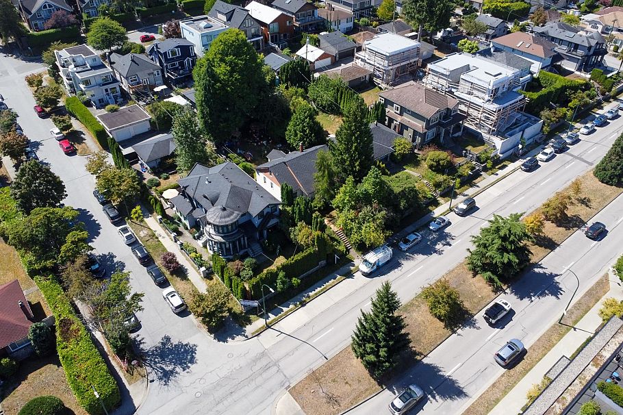 4111 Ash Street Vancouver, BC - 4