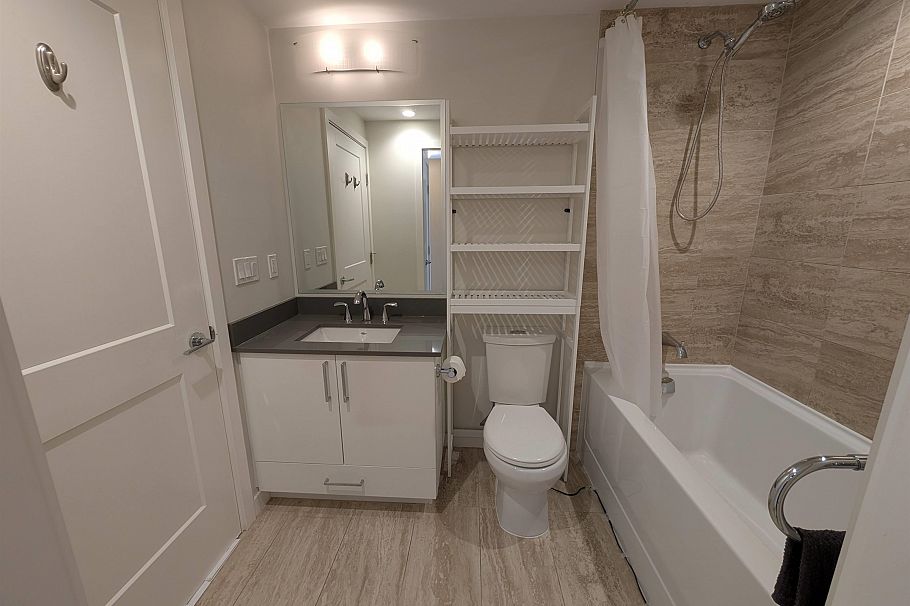 411 1708 Ontario Street Vancouver, BC - 14