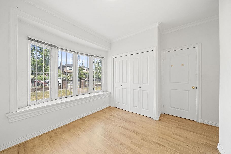 2772 Triumph Street Vancouver, BC - 31