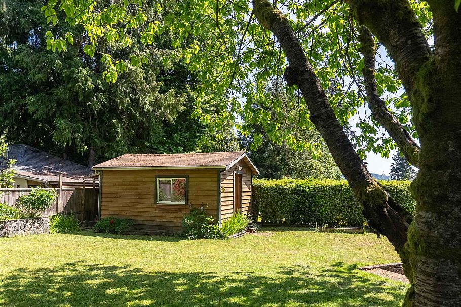 646 E Windsor Road North Vancouver, BC - 18