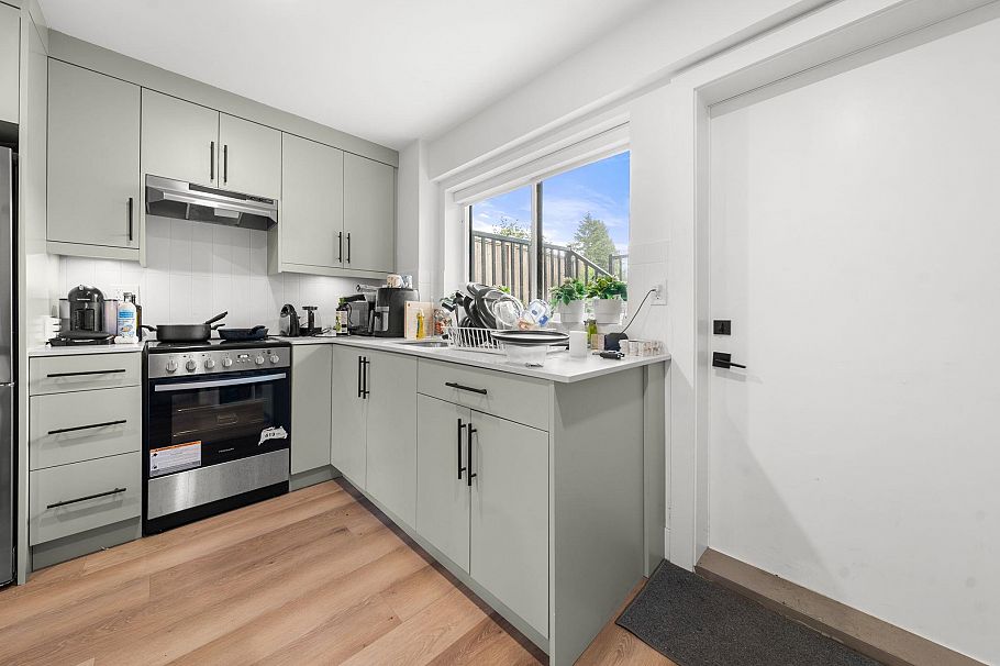 5027 Inverness Street Vancouver, BC - 22