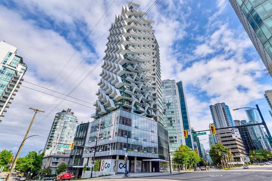 1504 620 Cardero Street Vancouver, BC - 1