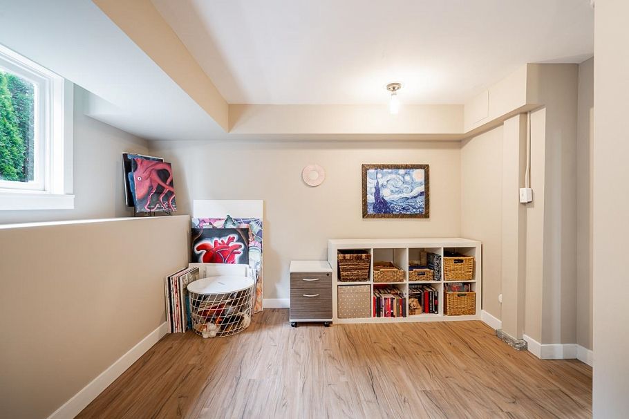 457 E 11th Street North Vancouver, BC - 27