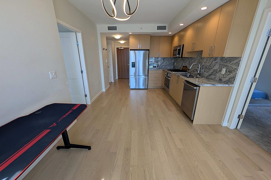 411 1708 Ontario Street Vancouver, BC - 6