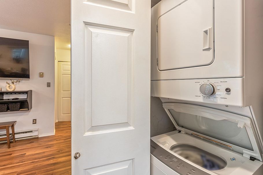 101 3270 W 4th Avenue Vancouver, BC - 20