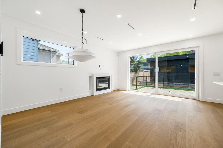 2 950 W 17th Avenue Vancouver, BC - 7