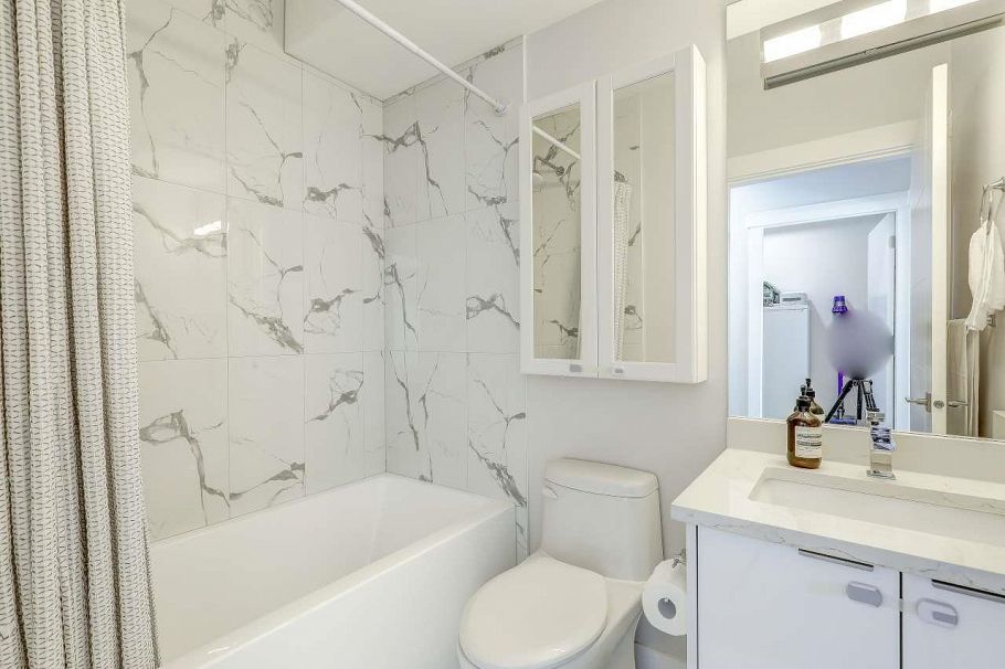 2288 E 33rd Avenue Vancouver, BC - 18