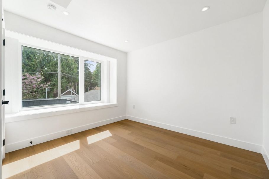 2 950 W 17th Avenue Vancouver, BC - 20