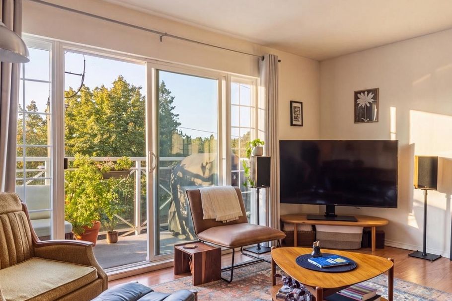 306 1868 E 11th Avenue Vancouver, BC - 9