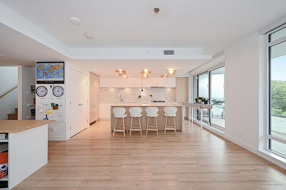 606 1500 Fern Street North Vancouver, BC - 5