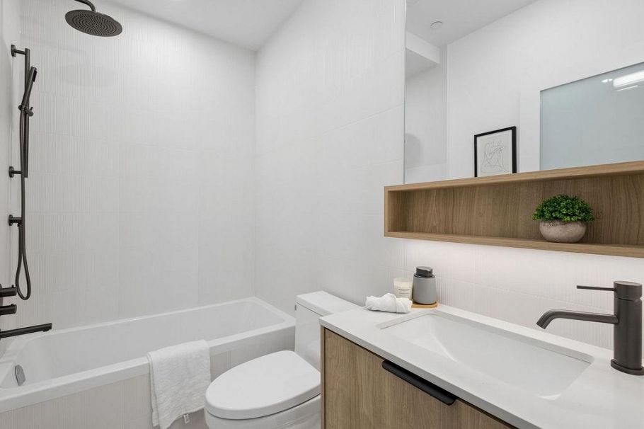 2754 Graveley Street Vancouver, BC - 26