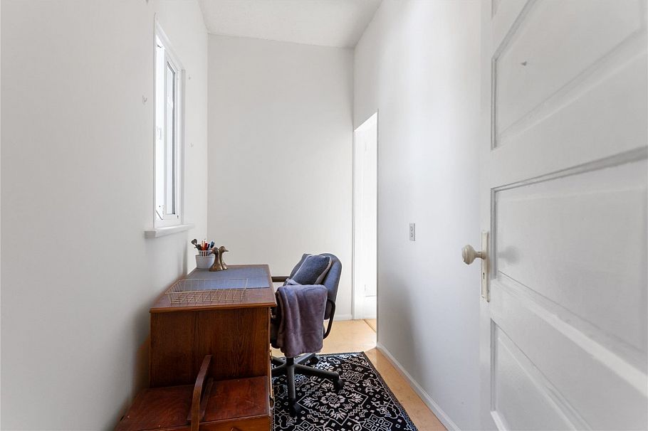 2461 Dundas Street Vancouver, BC - 12