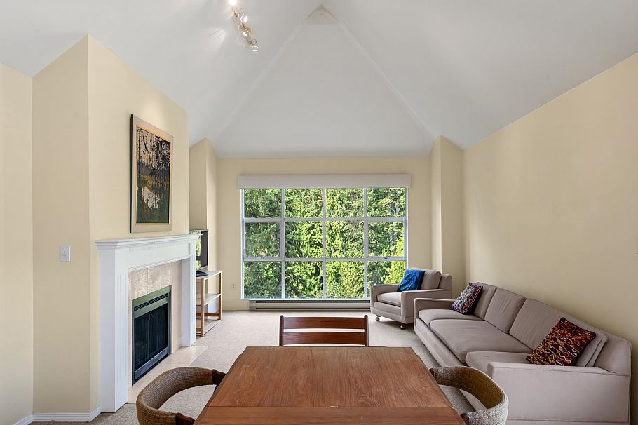 303 3373 Capilano Crescent North Vancouver, BC - 8