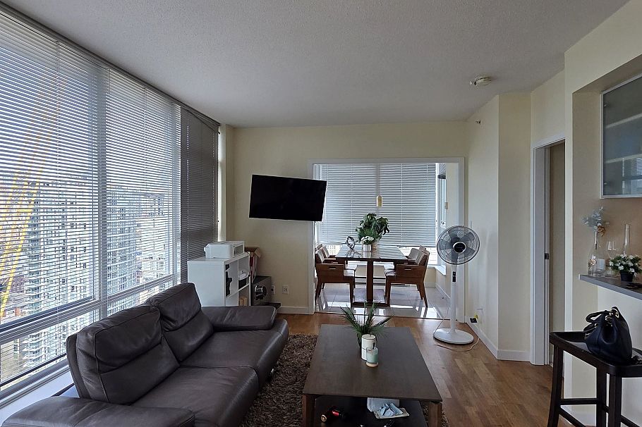 3008 939 Expo Boulevard Vancouver, BC - 2