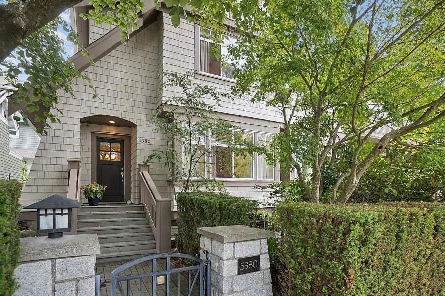 5380 Larch Street Vancouver, BC - 1