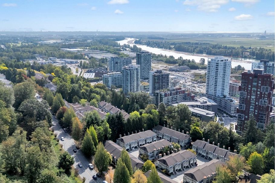 306 3400 SE Marinr Drive Vancouver, BC - 34