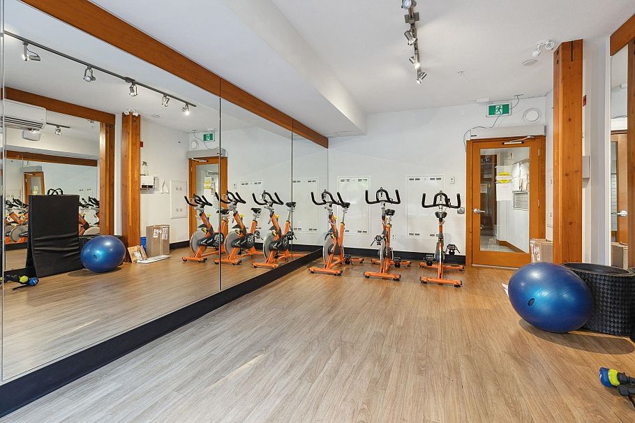 409 719 W 3rd Street North Vancouver, BC - 38